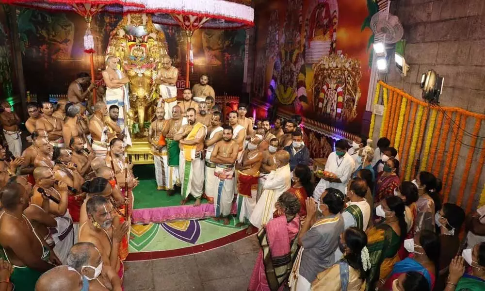 Goddess Padmavathi blessing devotees from Gaja Vahanam at Tiruchanoor on Sunday evening