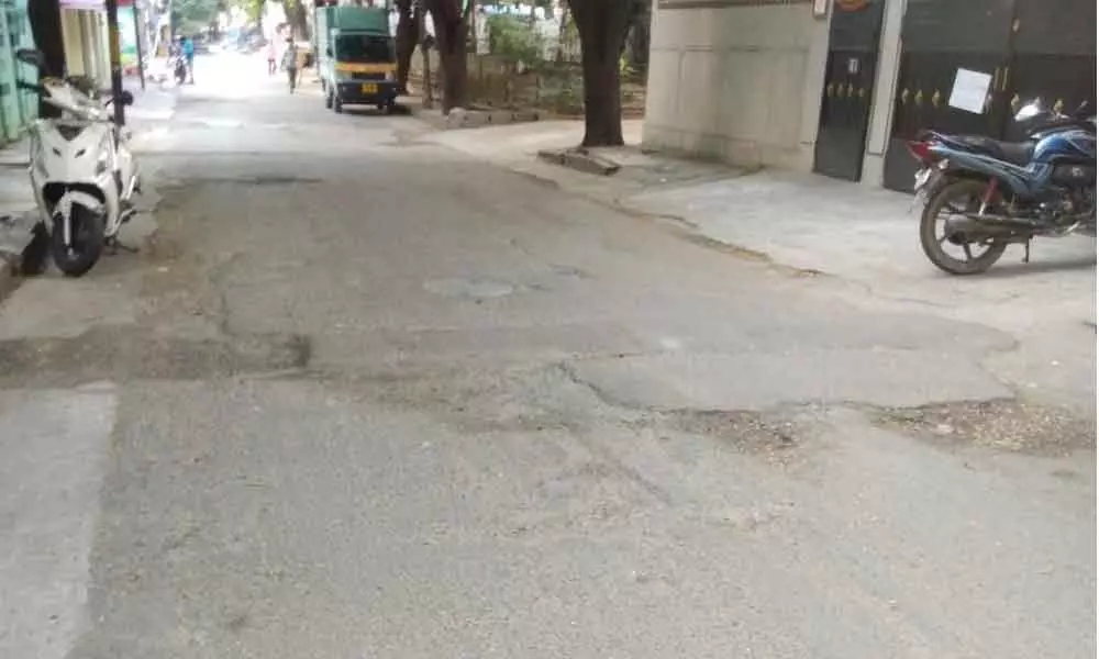 Shoddy road repairs main grumble here in Viveknagar Division of Chikkadapally