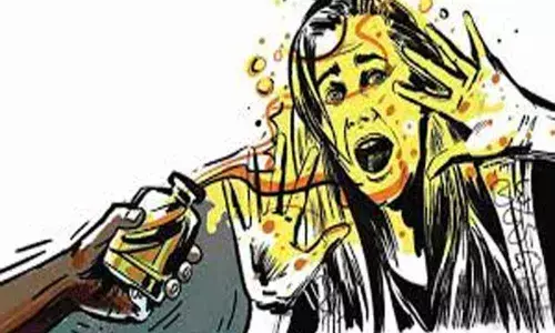 Maharashtra acid victim found in ditch after 12 hours, succumbs