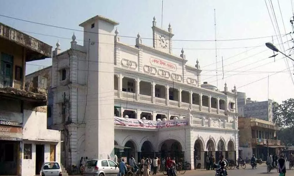Lucknow Municipal Corporation floats bond at BSE
