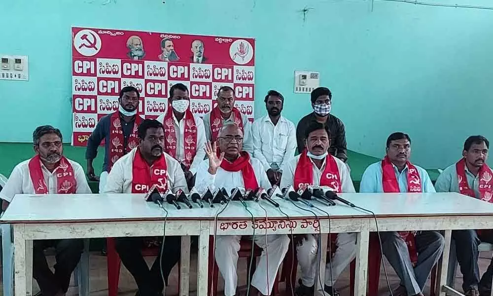 Jobless will teach fitting lesson to TRS in GHMC election: CPI