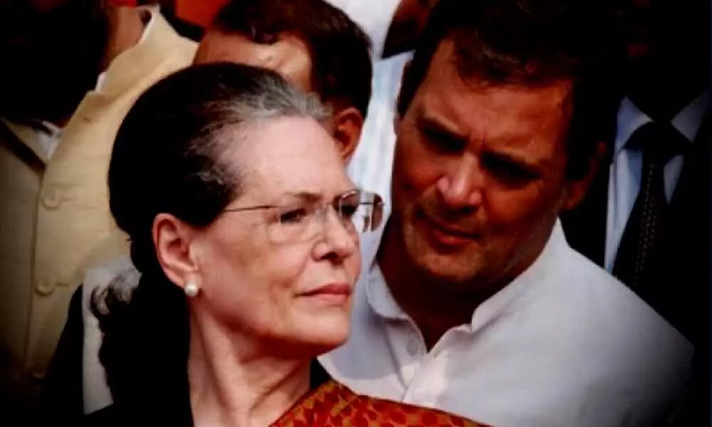 To avoid Delhi pollution, Sonia arrives in Goa with Rahul