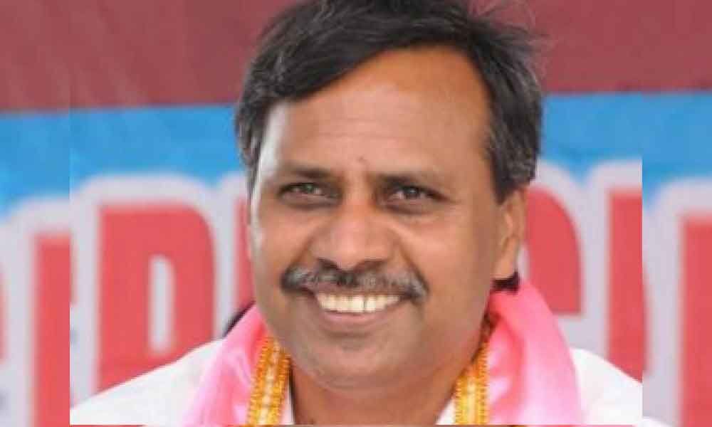 Hyderabad : TRS lodges plaint against Bandi Sanjay