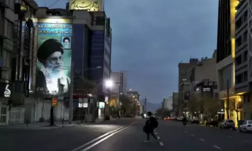 Iran to enter two-week lockdown