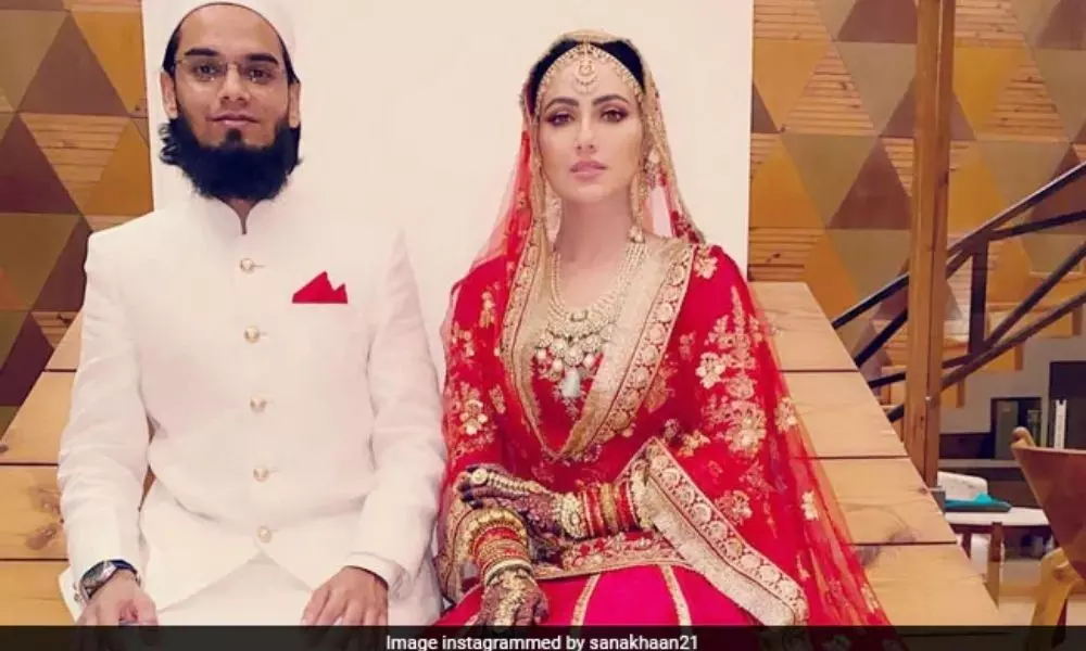 Sana Khan Shares The First Pic With Her Husband Anas Sayed Post Wedding…
