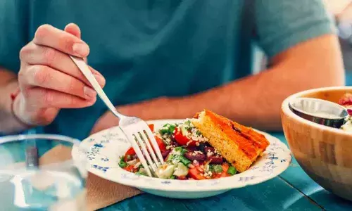 Vegans, vegetarians at higher risk of bone fractures: Study