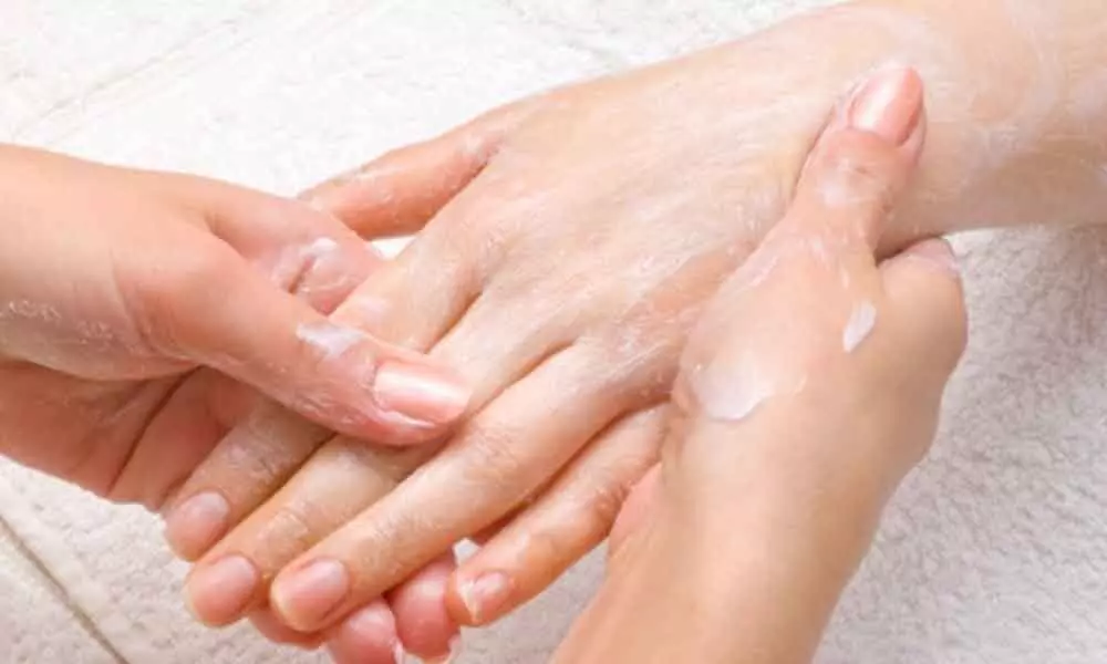 Tips to take care of your hands this winter