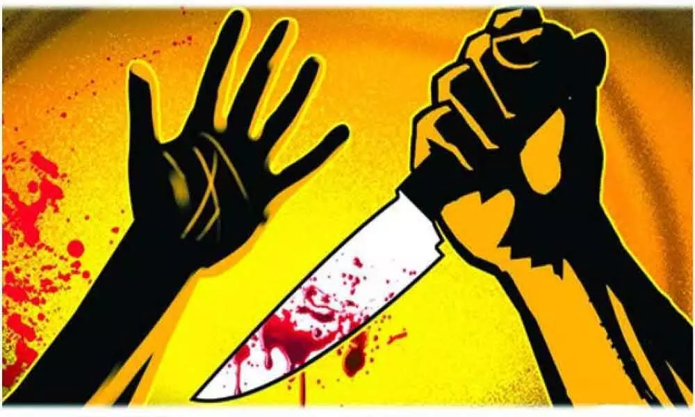 Young man kills girlfriend for refusing to commit suicide along with him in Anantapur