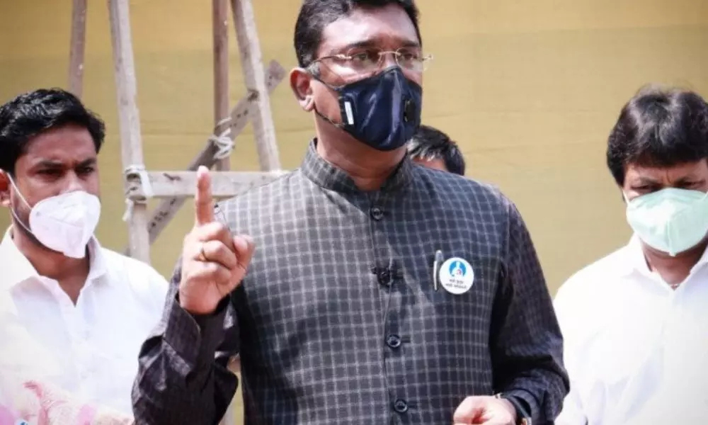 ED summons, but Shiv Sena MLA goes into quarantine