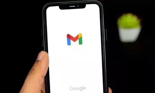 Now Gmail shows more contact information in the side panel