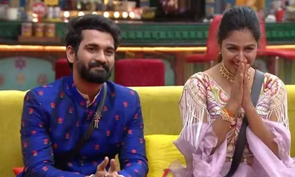 Monal tortures me,' confesses Akhil in the Bigg Boss show