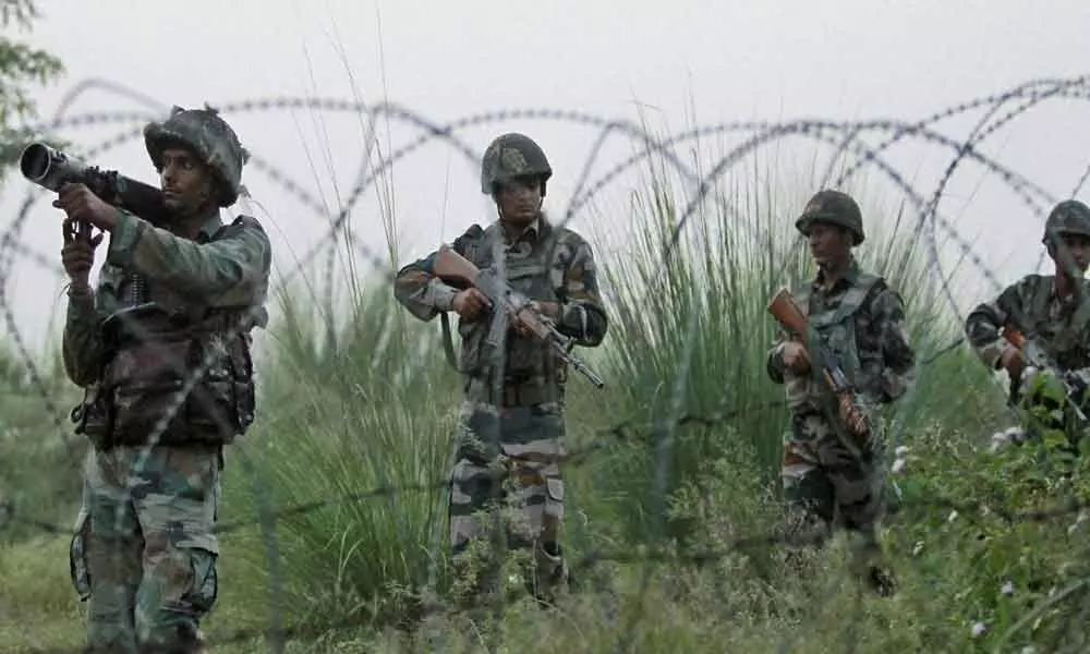 Pakistan violates LoC ceasefire in Jammu & Kashmirs Poonch