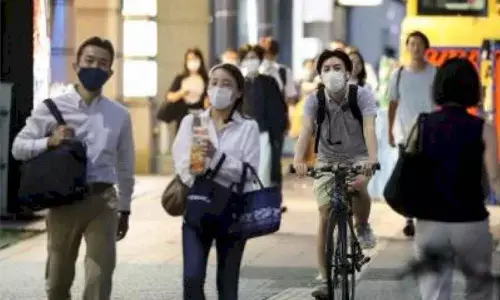 Japans unemployment rate hits 3-yr high in October