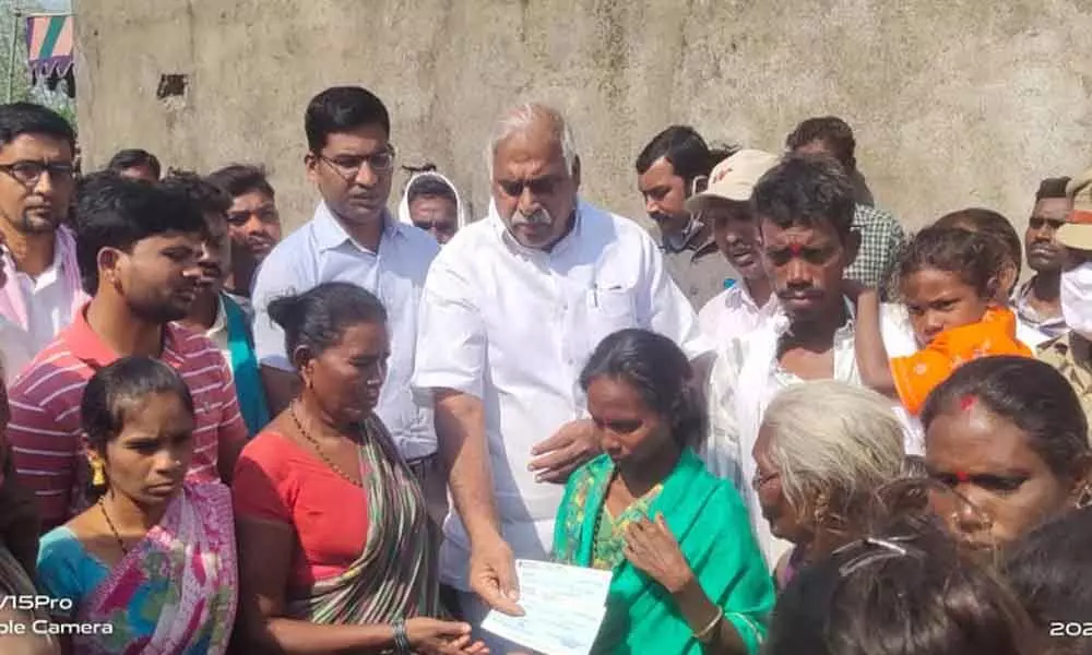 Komaram Bheem Asifabad MLA Koneru Konappa has handed over Rs 5 lakh cheque to the family of the tribal girl who was killed by the tiger on Sunday.