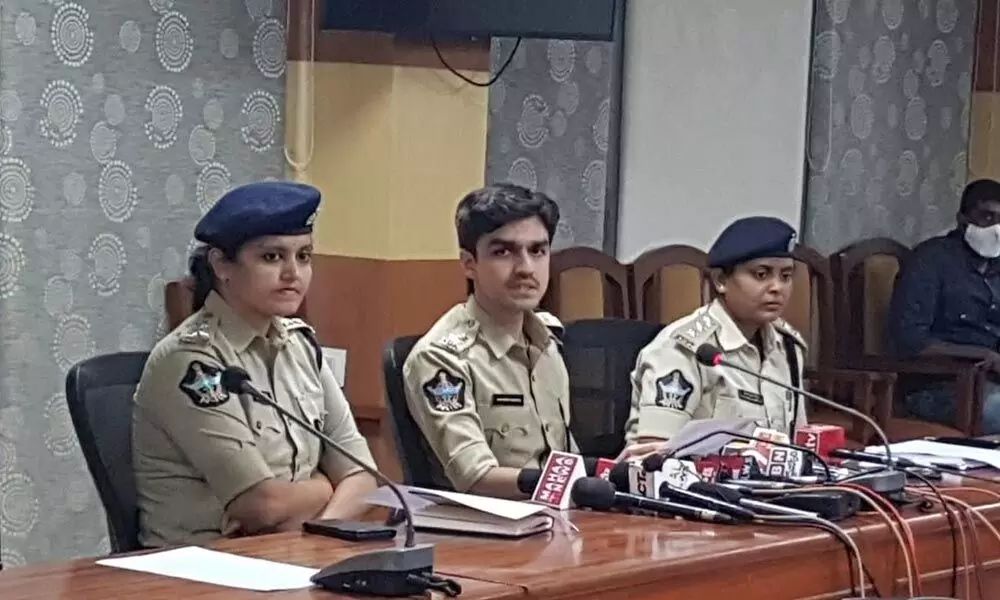 DCP Aishwarya Rastogi sharing the details at a press conference in Visakhapatnam on Wednesday