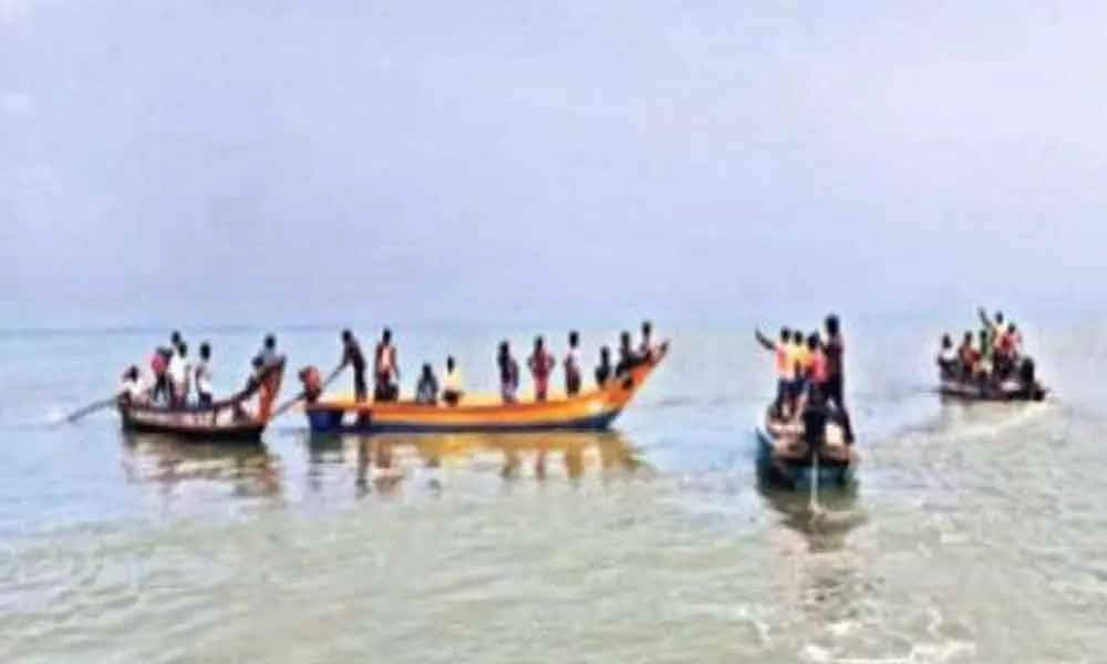 Conflicts arise between fishermen of two groups in Prakasam district