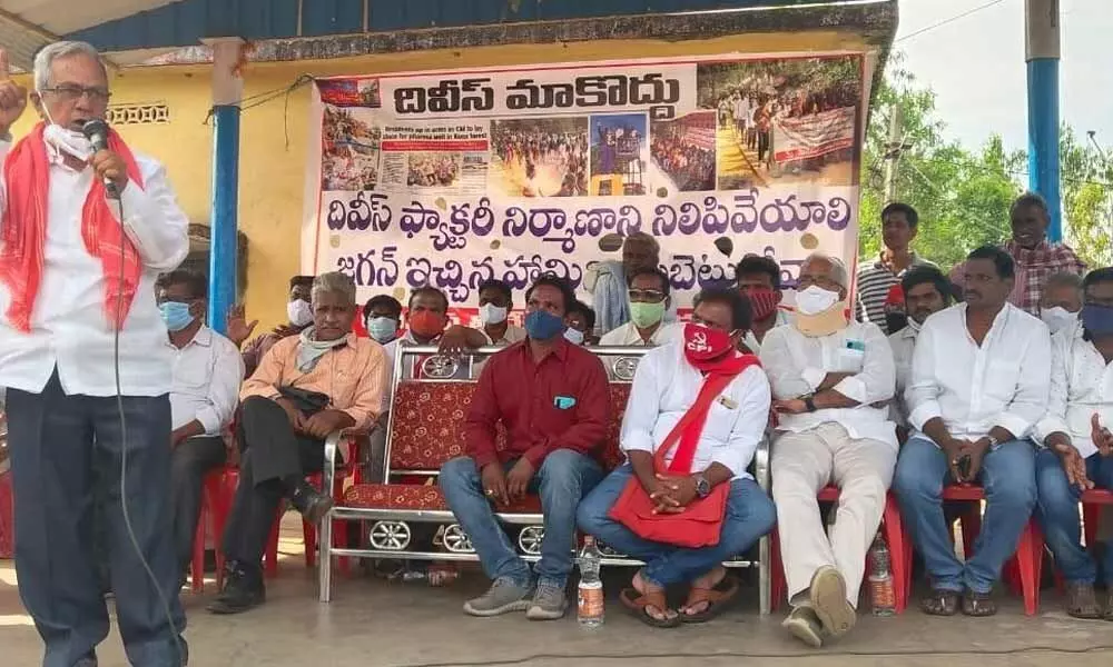 CPM State Secretary P Madhu addressing a public meeting at Kothapakalu village of Thondagi mandal in East Godavari district on Thursday