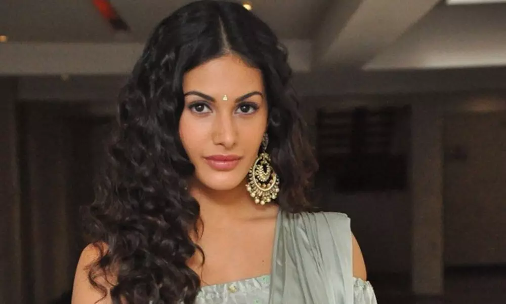 Amyra Dastur shares recipe of grandma’s ‘kadha’ to boost immunity and digestion