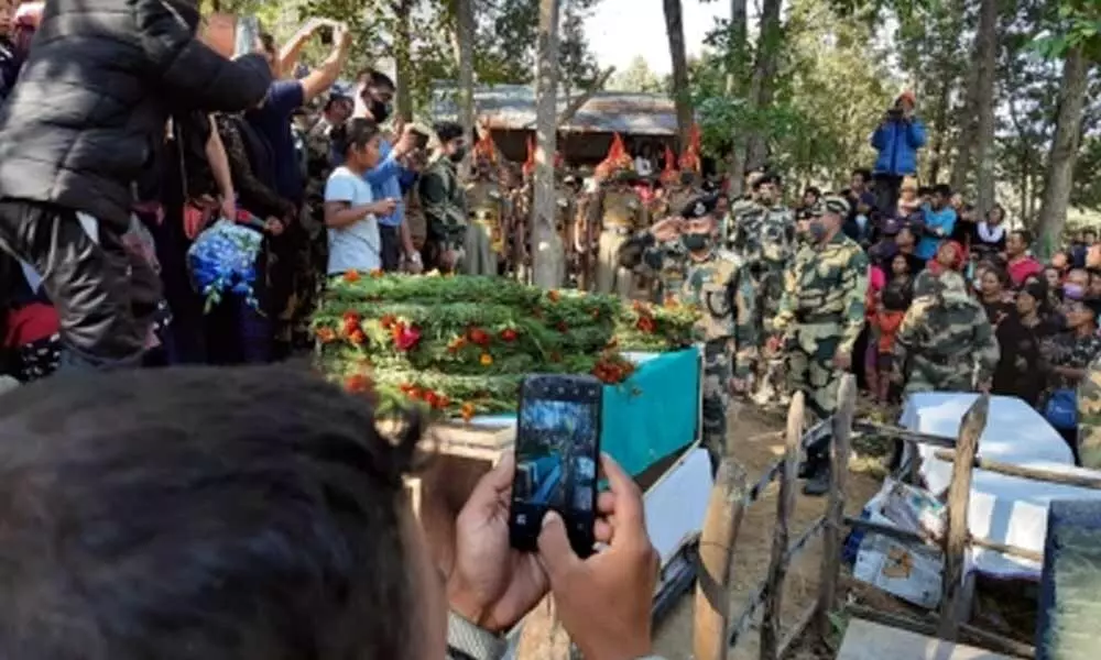 Hundreds bid farewell to Manipur braveheart martyred in J&K