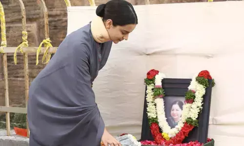 Thalaivi: Kangana Ranaut Pays Tribute To Former Chief Minister Jayalalithaa On Her Death Anniversary