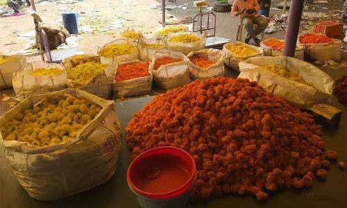 Flower markets back in business
