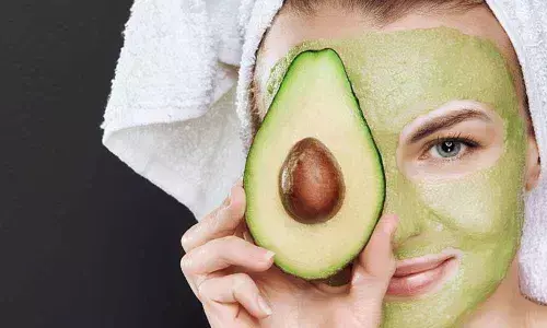 Avocado oil for smooth skin
