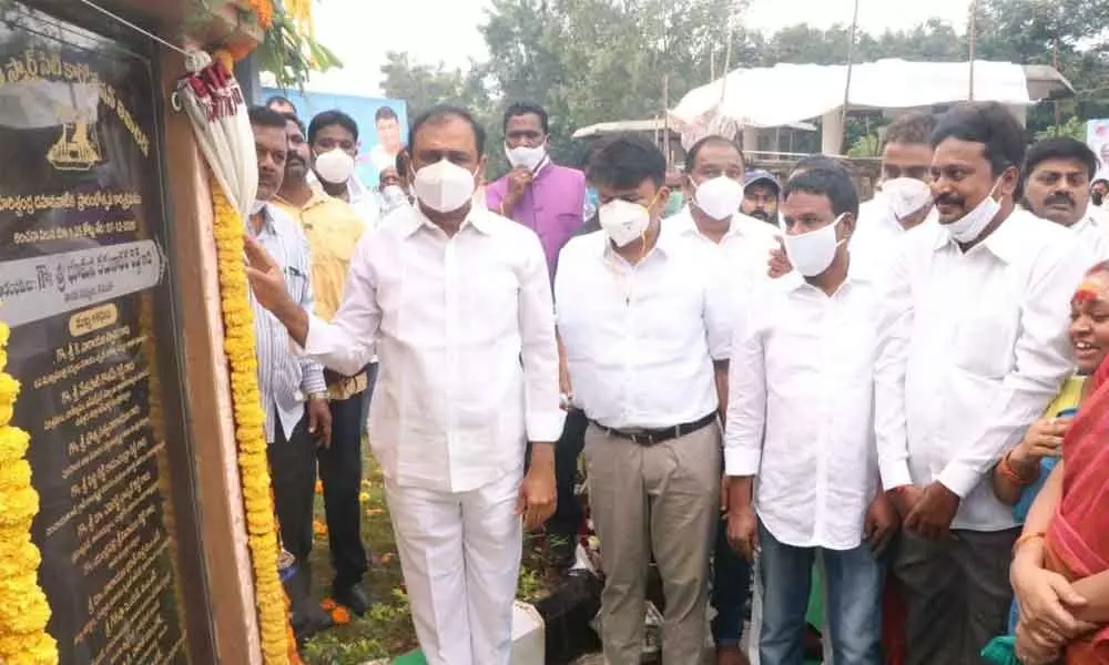 Torupati MLA Bhumana Karunakar Reddy inaugurating new electric crematorium at Harichandra Smashana Vatika in Tirupati on Monday