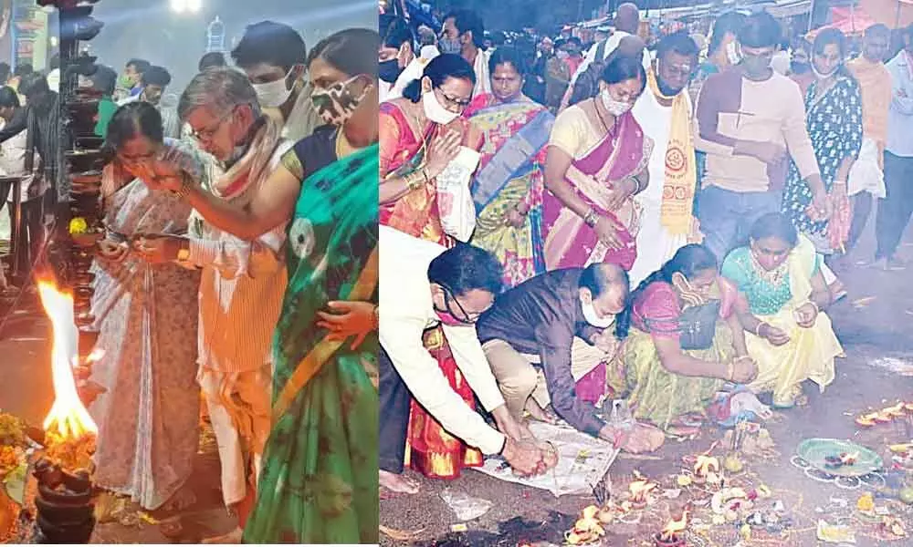 Devotees offering pujas at Pushkarani in Srisailam on Monday