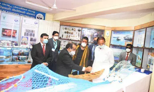 Vice-President M Venkaiah Naidu along with Tourism Minister M Srinivasa Rao visits CIFT and CMFRI in Visakhapatnam on Monday