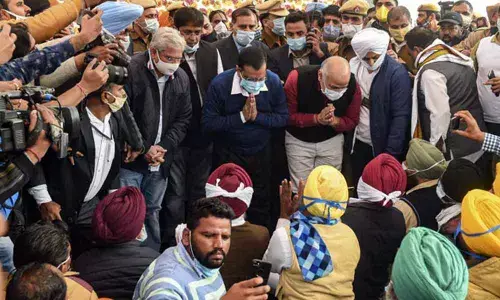 Delhi Chief Minister Arvind Kejriwal on Monday visited the Delhi-Haryana border