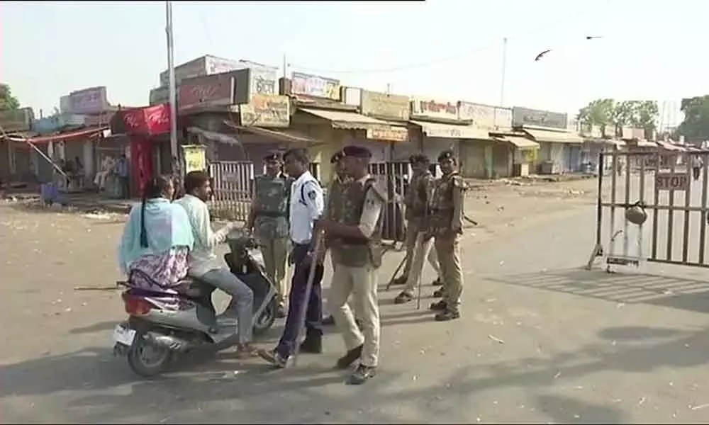 Bharat Bandh call receives partial response in Bengal