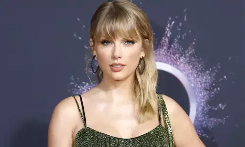 Taylor Swift donates $13,000 each to two women struggling due to pandemic