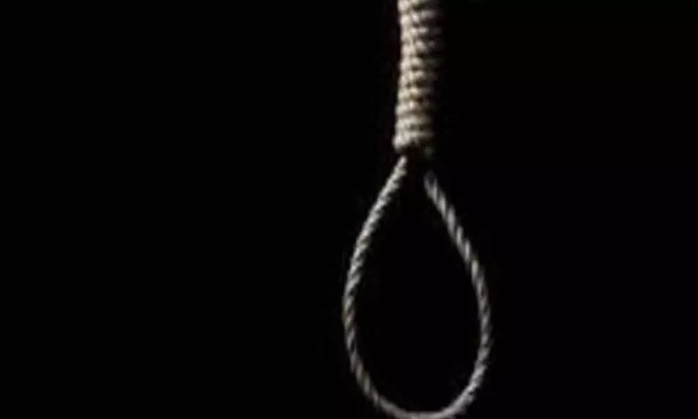 Uttar Pradesh: Man commits suicide after killing wife, 3 children