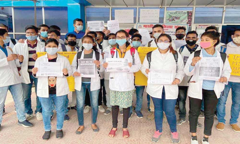 Hospitals close OPD to protest Centre's nod to Ayurvedic doctors to do