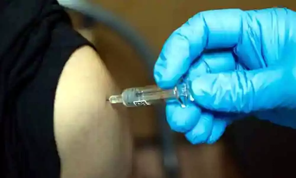 Syringe makers in a huddle as India plans mass vaccination
