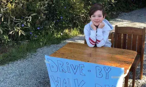 6-year-old help Neighbours beat stress amid pandemic