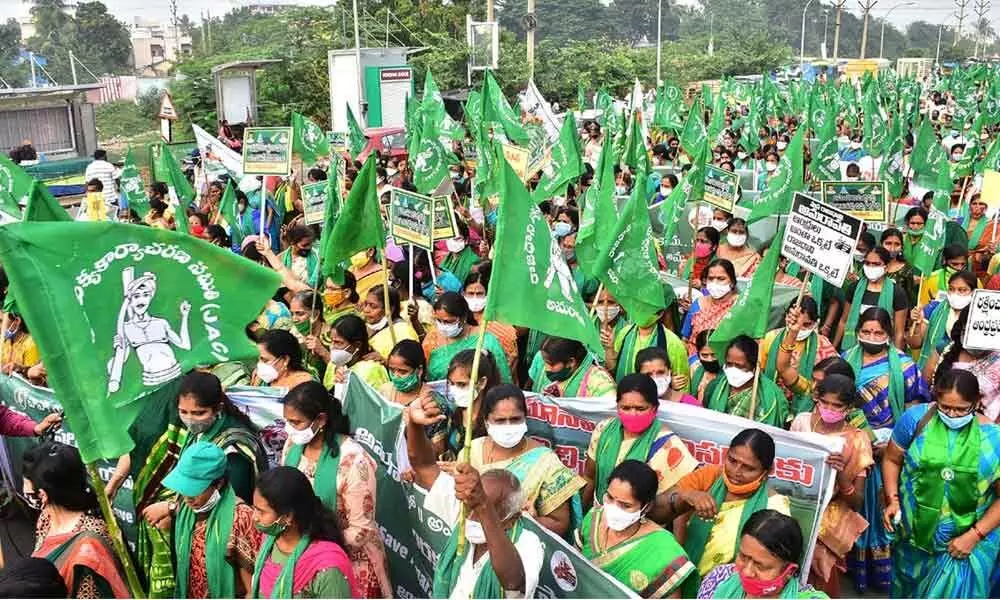 Thousands of women staging massive demonstration for the capital city of Amaravati
