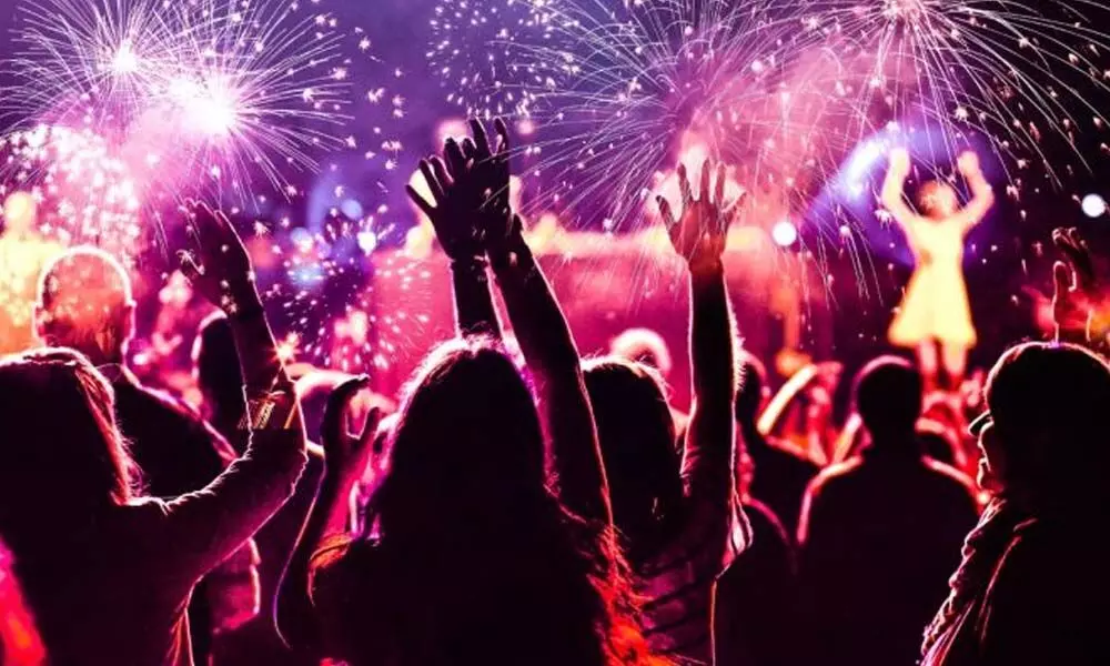 Govt bans New Year parties in public places