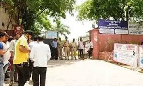 Faced with technical problems, the motorists are approaching brokers and the very idea of discouraging the latter is getting defeated