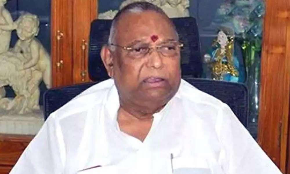 Andhra Pradesh: CBI raids on former MP Rayapati Sambasiva Rao's house and  office