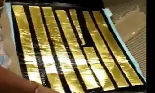 Gold worth Rs 26 lakh seized from Kozhikode Airport