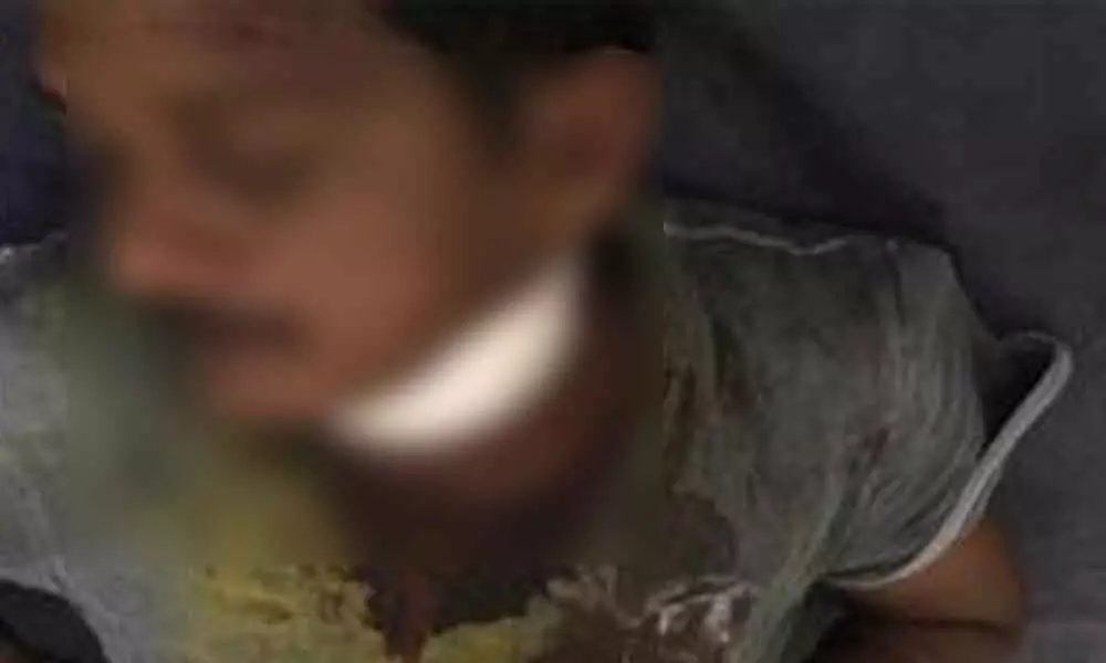 Andhra Pradesh: Man stabs a youth for laughing at him in Pittalavani Palem of Guntur