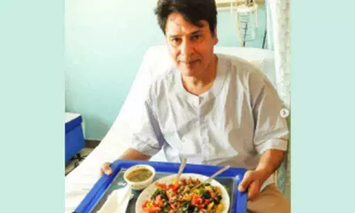 Rahul Roy enjoys yogic lunch