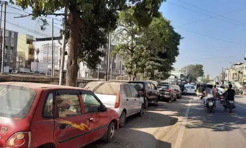 Illegal parking fee mafia activities go unchecked