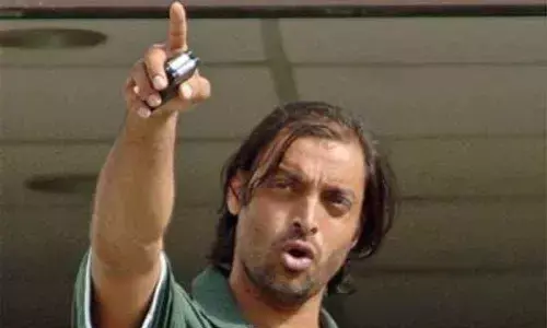 Akhtar says well capture Kashmir and then invade India