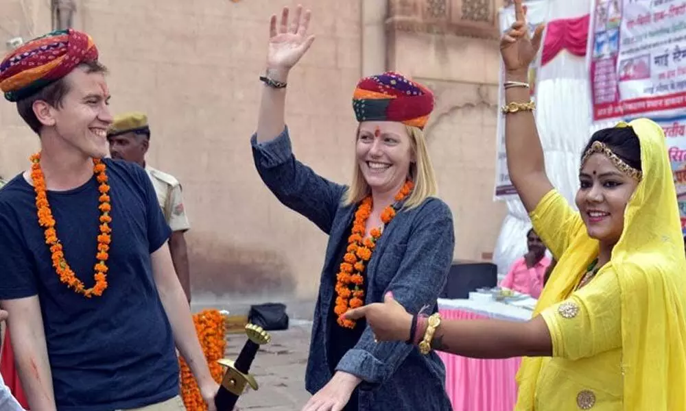 Mutant strain: 800 tourists from UK land in Rajasthan