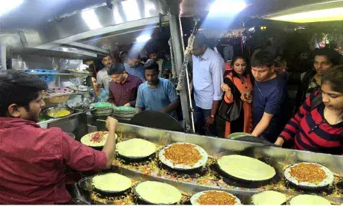 No weird hours for eating out in city, vouch foodies