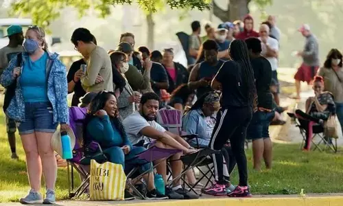 Donald Trump refuses to sign Covid aid bill, millions to lose jobless benefits