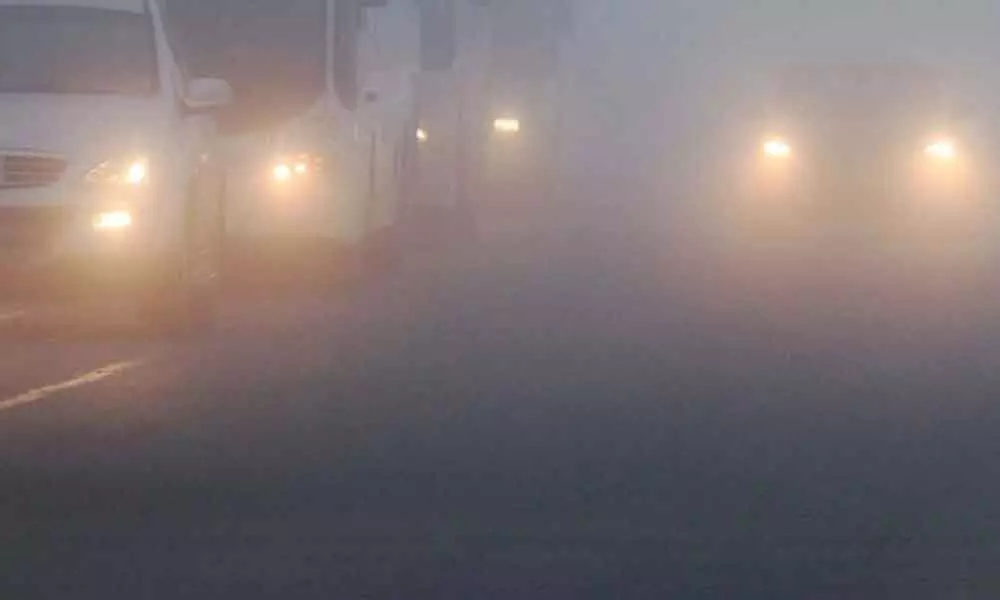 Traffic advisory issued due to foggy weather condtions in Hyderabad