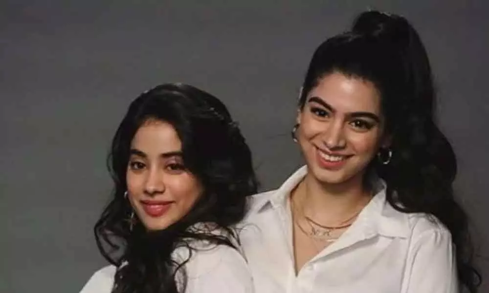 Janhvi Kapoor And Khushi Kapoor Treat Their Fans With Awesome Sun-Kissed Pics